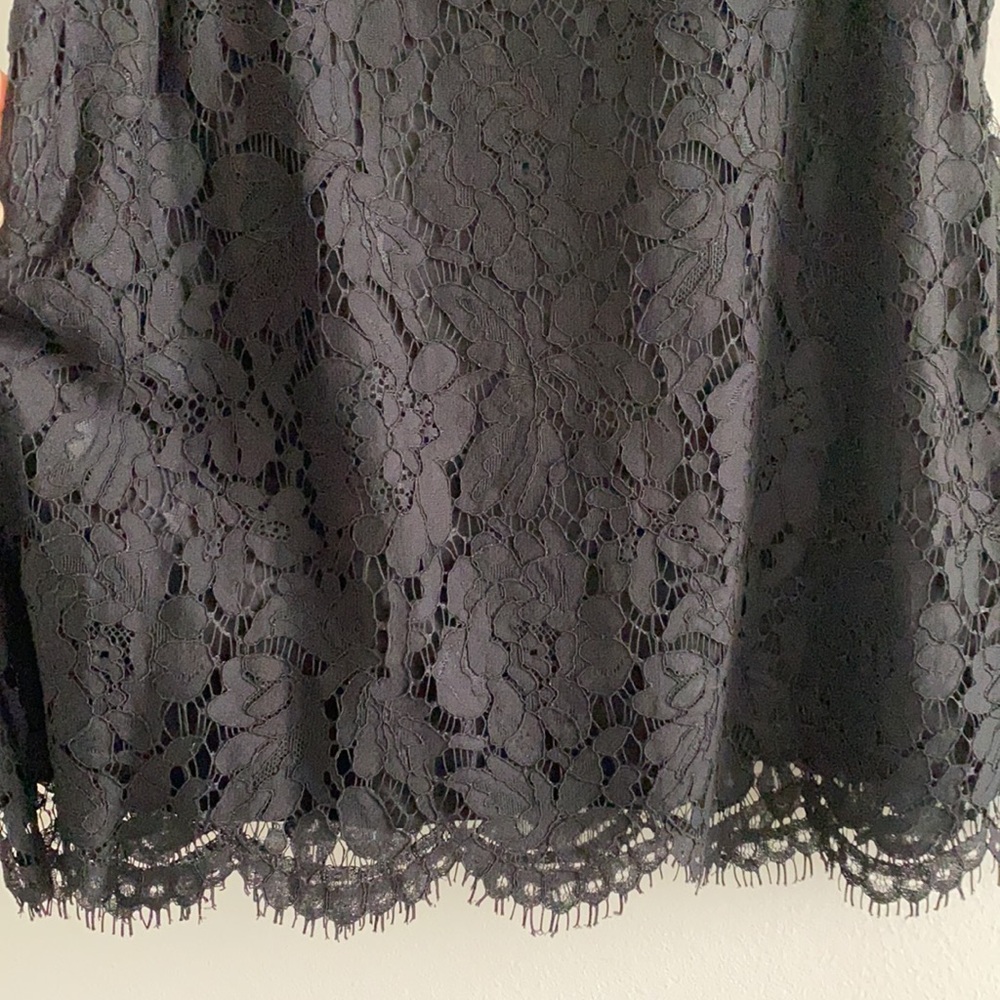 Banana Republic lace top - Picture 2 of 5